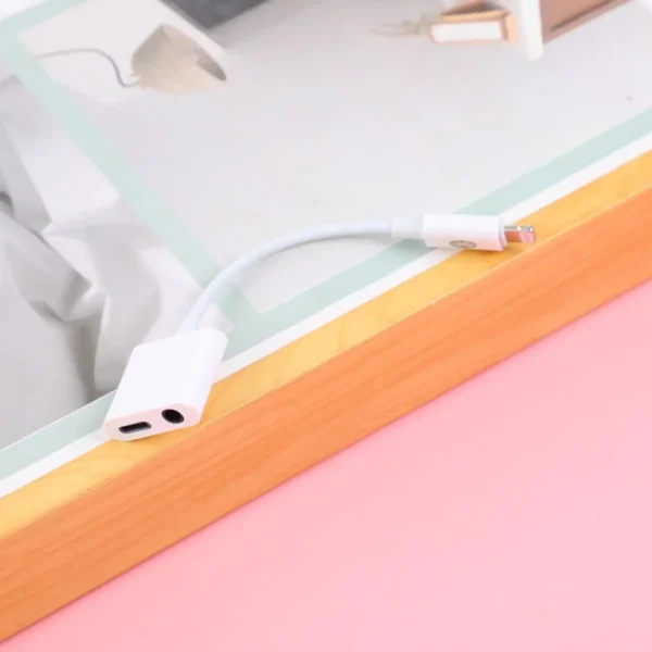 Case APPLE Stereo con Cargador 2-en-1