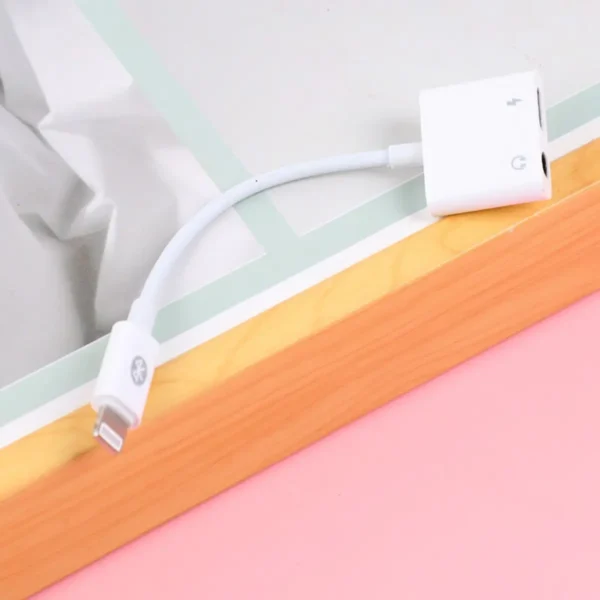 Case APPLE Stereo con Cargador 2-en-1